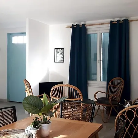 Maison De Pays 3 Etoiles Nyaraló *